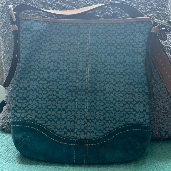 Coach purse like new, used once. - Picture 1 of 5